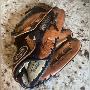 Louisville Slugger Baseball Glove Genesis 1884 Series 12" GEN1200BM ~ L